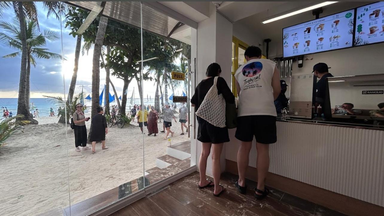 Hotel Sunvilla Beachfront