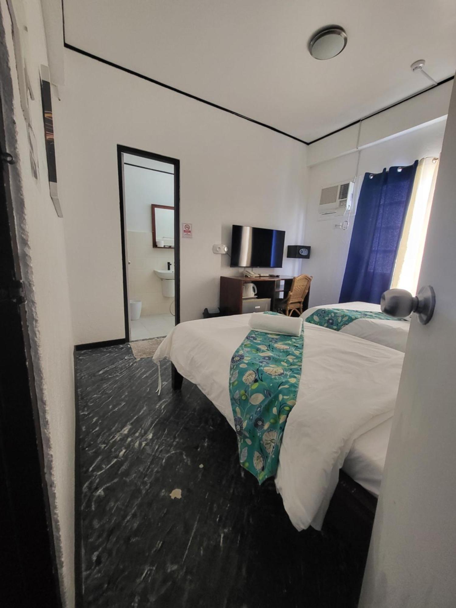 Hotel Sunvilla Beachfront 2*